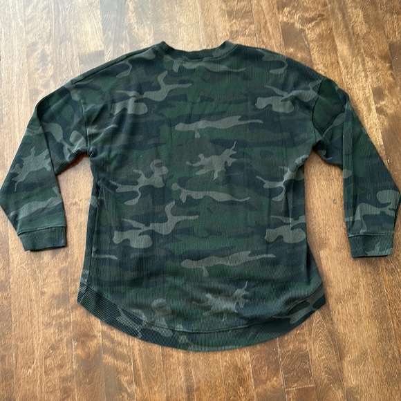 Camouflage Waffle Set Green Khaki size Medium - Picture 8 of 8